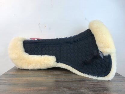Mattes EWWA Correction Pad Lampaankarvaromaani DR